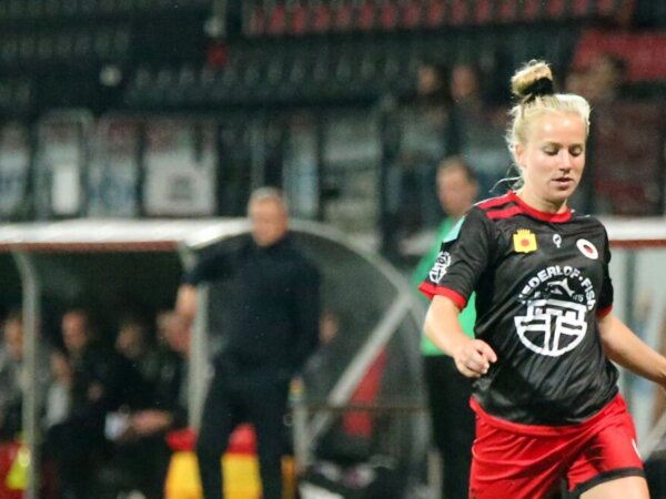 Lieve van Vliet: ‘Professioneel voetbal combineren met accountancy’