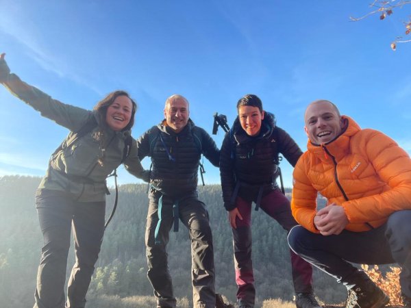 Vijf Moore DRV-collega’s klimmen  naar de top van de Kilimanjaro