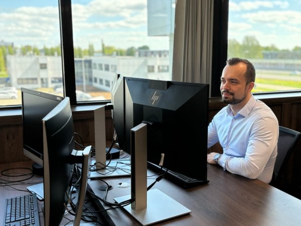 Guus Weerts waardeert de flexibiliteit bij Moore DRV: “Mijn werk-privébalans is nu veel beter”